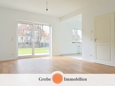 Mein neues Zuhause mit Garten und Wannenduschbadezimmer!